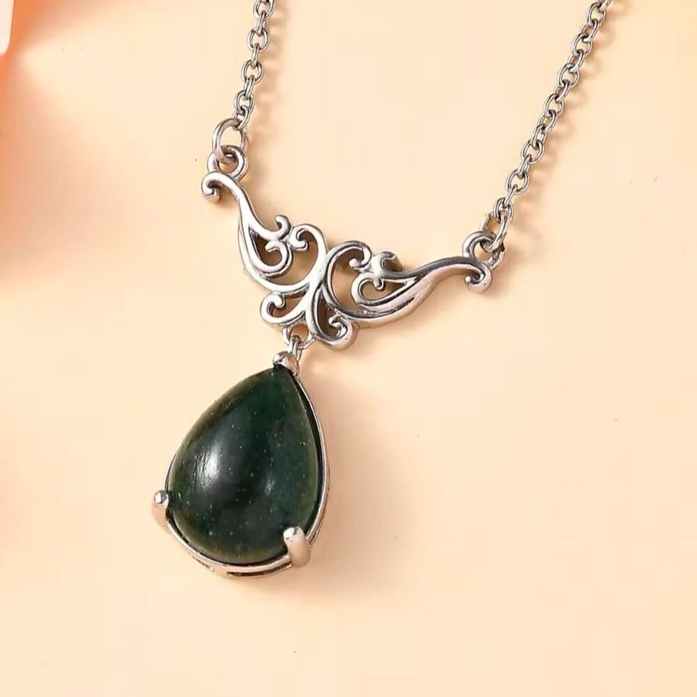 Green Aventurine 5.85 ctw Pear Shape Platinum Chain Necklace 18 Inches New
